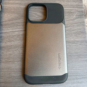 Spigen Slim Armor Mag (MagFit)